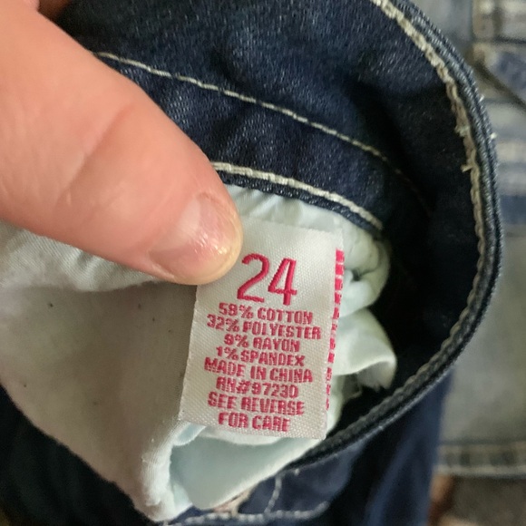 Almost Famous Plus size 24 Jeans, Darkwash - Picture 4 of 4